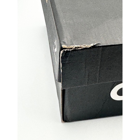 Converse Chuck Taylor All Star‎ Leather CLASSIC Shoes Black Men's Size 11.5 - Picture 8 of 10